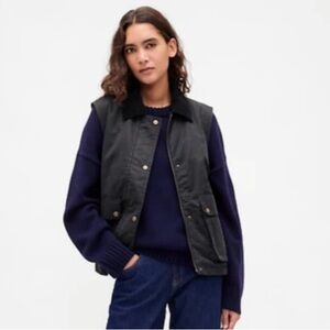 GAP Waxed Canvas Barn Vest in Navy with Corduroy